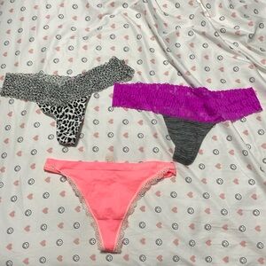 NWT VINTAGE VICTORIA’S SECRET PINK THONGS
